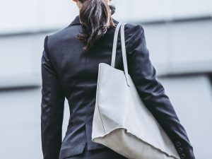 再就職を目指す女性